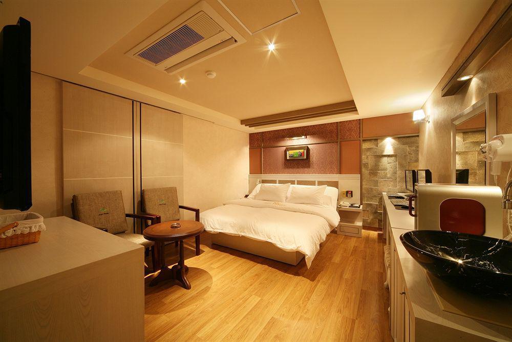 Press Hotel Puszan Kültér fotó