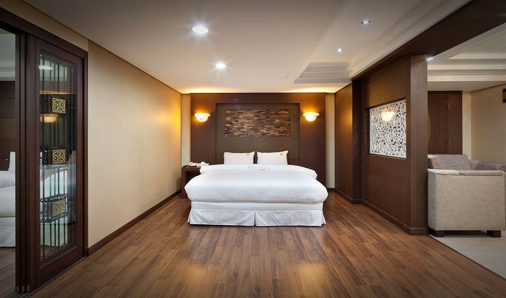 Press Hotel Puszan Kültér fotó